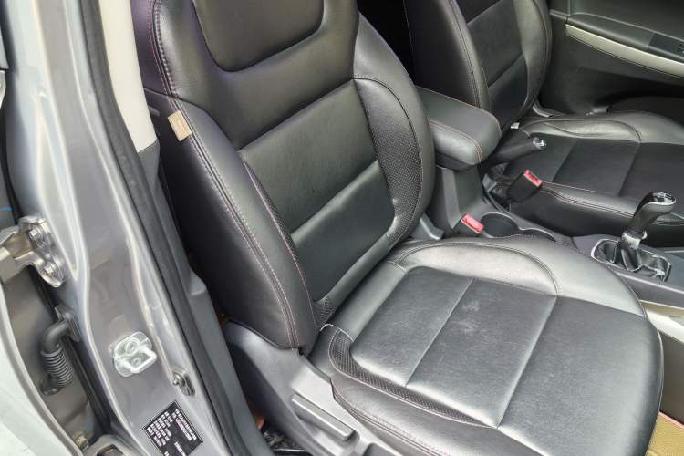 Used Changan CS35 2014 1.6L Manual Luxury Model China IV Standard