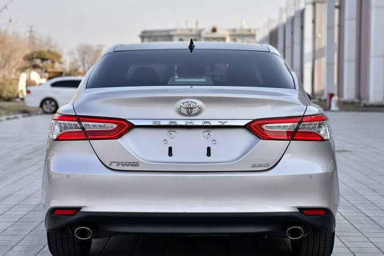 Used Toyota Camry 2021 2.5G Luxury Edition
