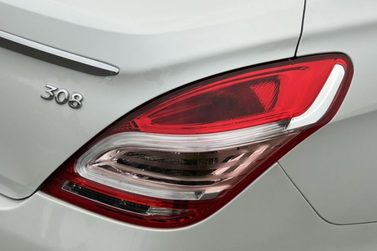 Used Peugeot 308 2014 Enjoy Edition Classic 1.6L Manual YouShang Model
