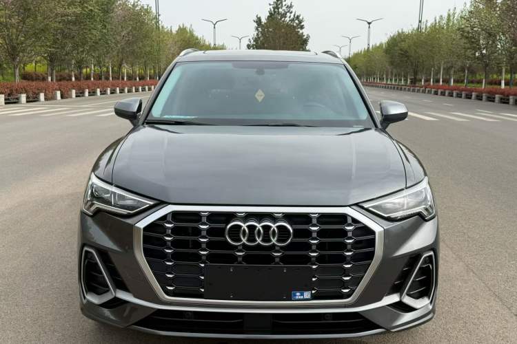 Used Audi Q3 2022 40 TFSI Fashion Dynamic Model