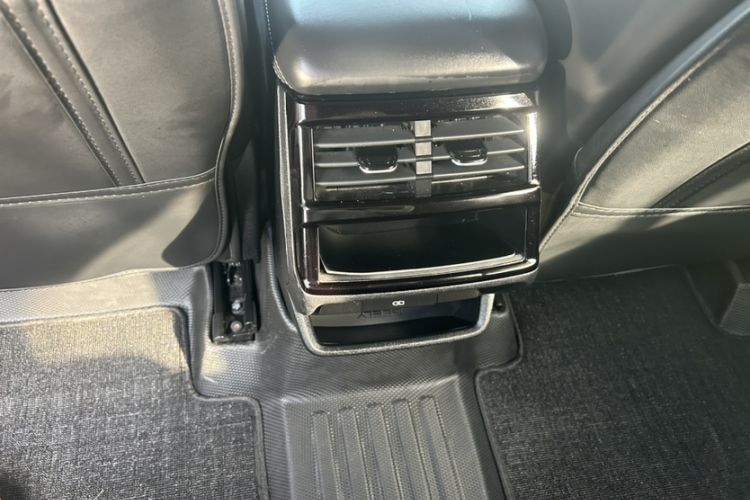 Used Geely Auto Monjaro L 2021 2.0TD DCT EVO Two-Wheel Drive Prestige Version
