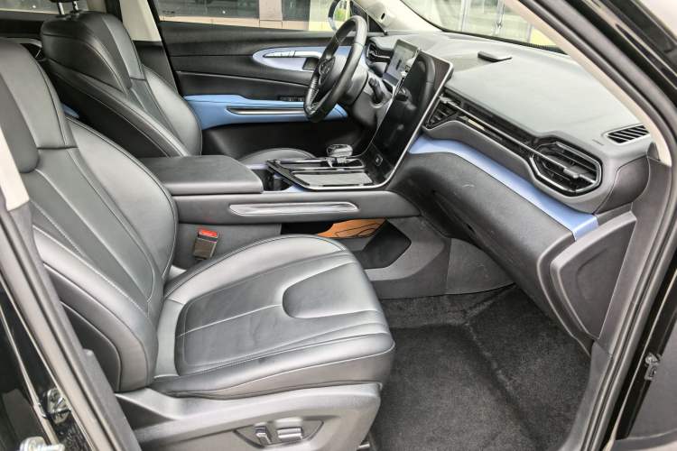Used Bestune T90 2023 1.5T DCT Automatic Prestige Edition Right Front Seat