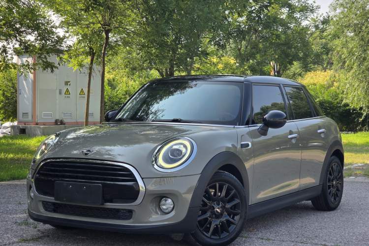 Used MINI 2018 1.5T COOPER Classic Edition Five-Door Version Guazi used car, China used car export, Used car for sale, Used  cars, Cheapest cars for sale
