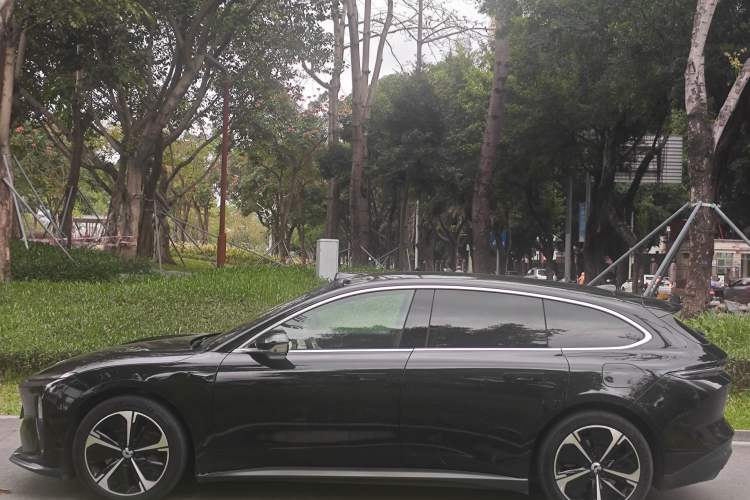 Used Nio ET5T 2024 75kWh Touring Exterior 6