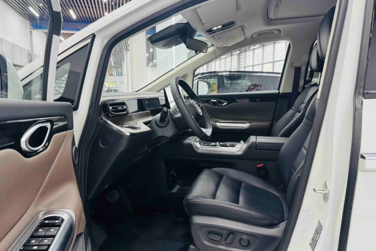 Used GAC Trumpchi E8 2024 Honor Series 2.0L Honor Edition Interior 2