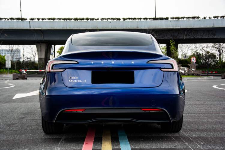 Used Tesla Model 3 2023 Rear-Wheel-Drive Version Exterior 7