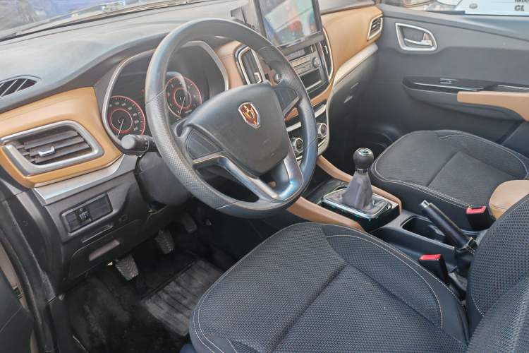 Used Jinbei F50 2017 1.6L Manual Economy Model
