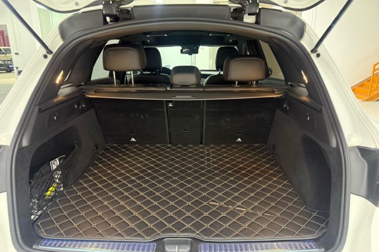 Used Mercedes-Benz GLC 2021 GLC 300 L 4MATIC Dynamic Model Trunk