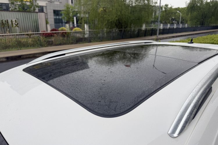 Used Volkswagen Tiguan L 2017 330TSI Automatic Two-Wheel Drive Flagship Edition Roof