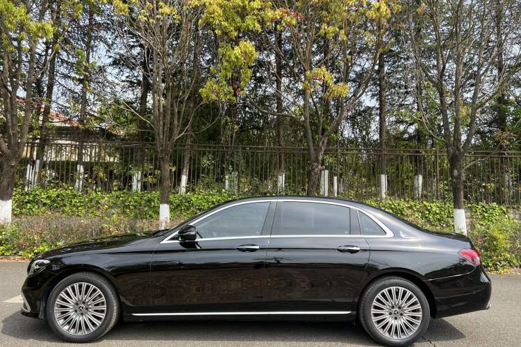 Used Mercedes-Benz E-Class 2023 Updated E 300 L Fashion Edition
