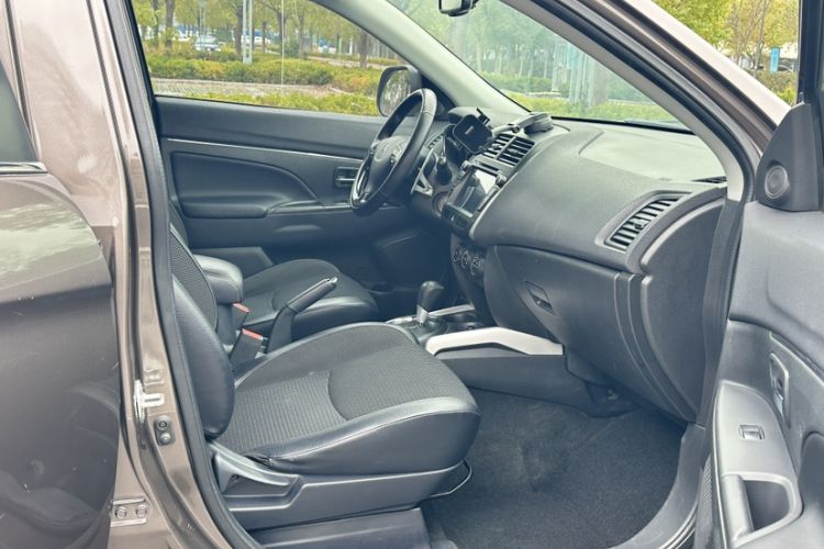 Used Peugeot 4008 2013 2.0L Two-Wheel Drive Entry-Level Trim