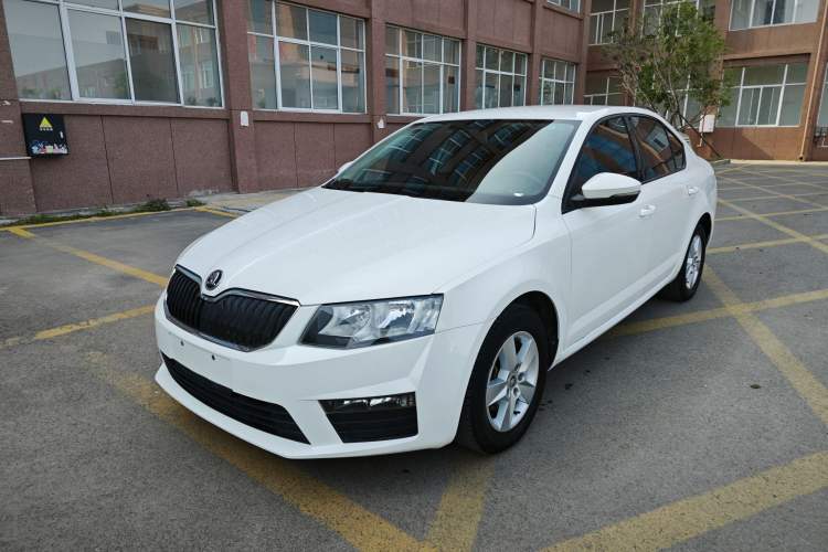 Used Skoda Octavia 2017 Classic Model 1.6L Automatic Standard Edition