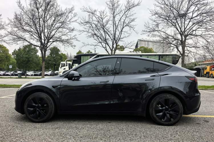 Used Tesla Model Y 2024 Rear-Wheel-Drive Version