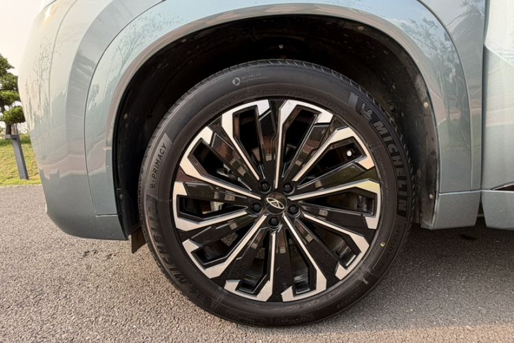 Used Chery Tiggo 9 2023 2.0T Dual-Clutch Two-Wheel Drive Prestige Version 5 Seats Exterior 3