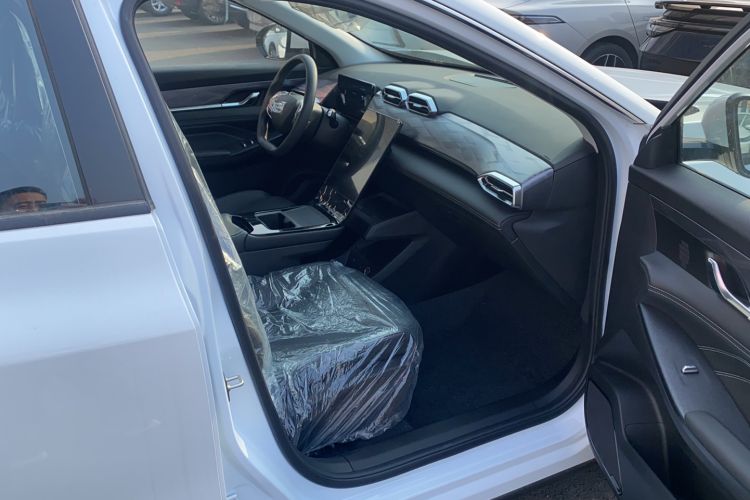 Used Dongfeng Aeolus SKY EV01 2024 530 km PRO Elite Edition
