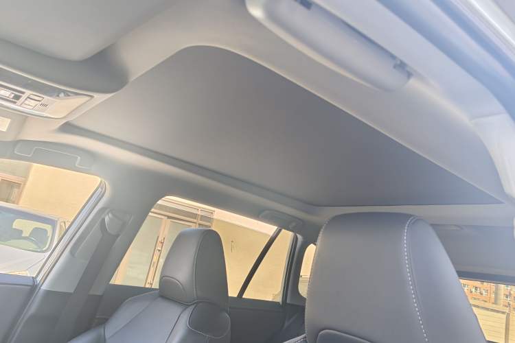 Used Toyota RAV4 2023 2.0L CVT Two-Wheel Drive Fashion Plus Edition Roof