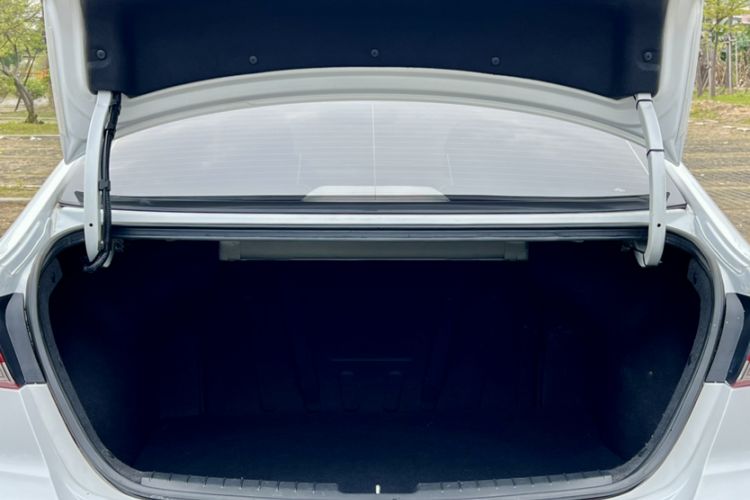 Used Hyundai Elantra (6th Generation / Lingdong) 2016 1.6L Automatic ZhiXuan – Elite Version
