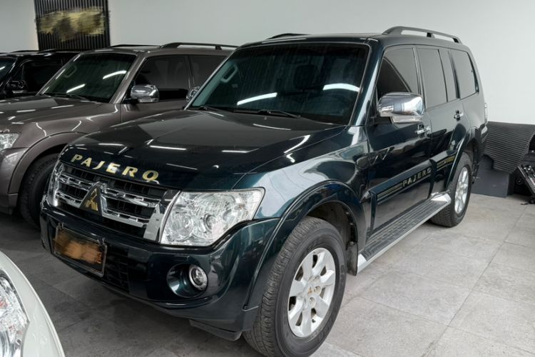 Used Mitsubishi Pajero 2012 3.0L Elite Edition
