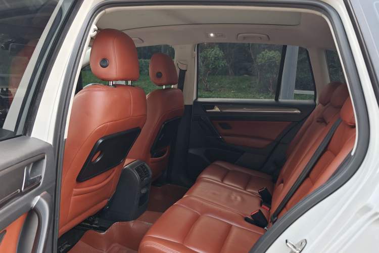 Used Volkswagen Golf Sportsvan 2016 230TSI Automatic Trend Edition
