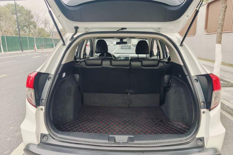 Used Honda Vezel 2020 1.5L CVT Pioneer Edition
