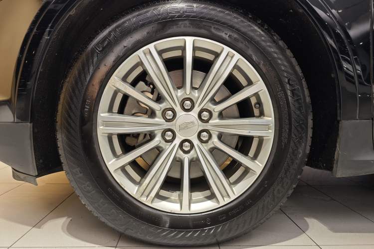 Used Cadillac XT5 2018 25T Luxury Model
