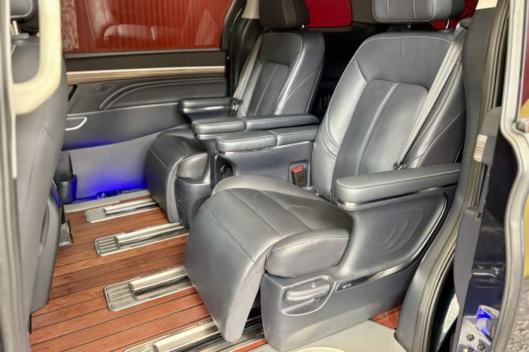 Used GAC Trumpchi M8 2023 Lingxiu Series 390T Ultimate Edition Interior 3