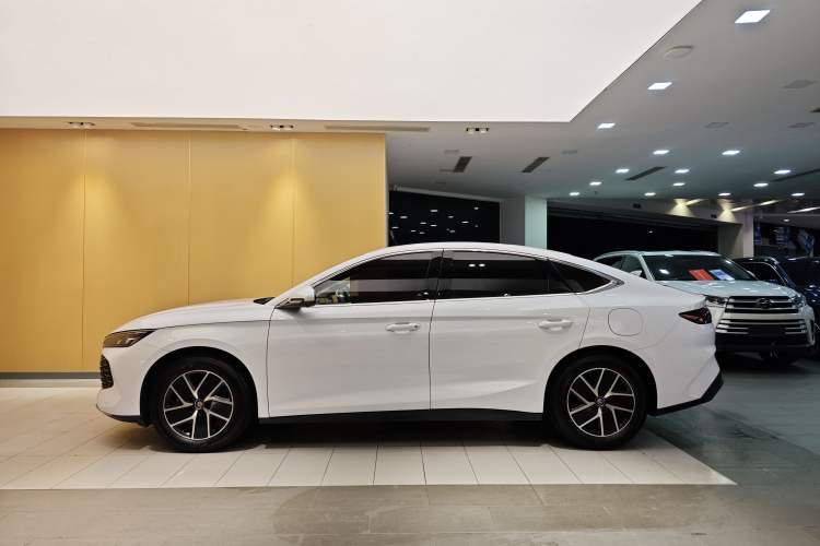 Used BYD Qin L 2024 DM-i 120KM Beyond Model