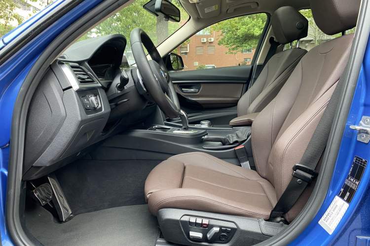 Used BMW 3 Series 2018 320Li Leading Model M Sport Package