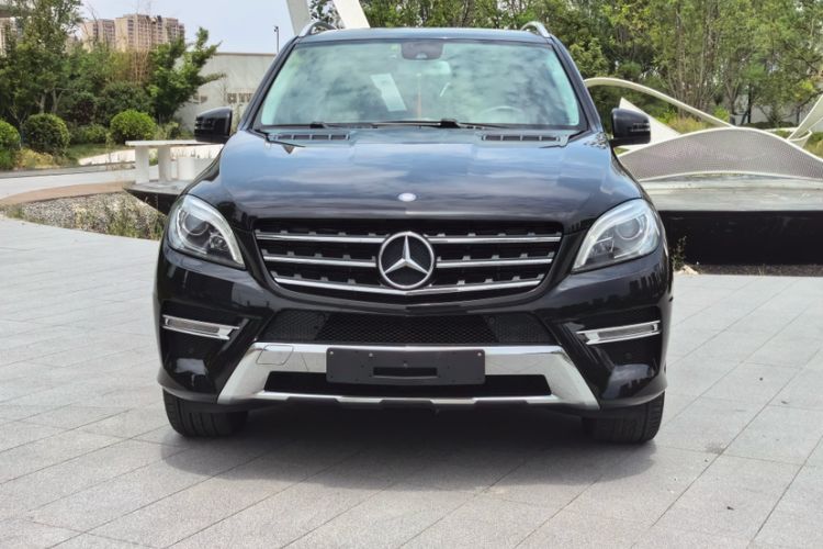 Used Mercedes-Benz M-Class 2014 ML 320 4MATIC Exterior 1