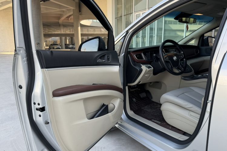 Used Buick GL8 2017 25S Comfort Version China V Standard
