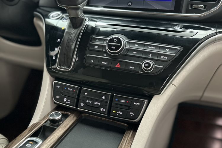 Used GAC Trumpchi M8 2018 320T Luxury Edition