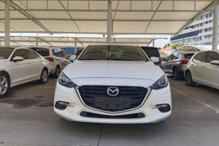 Used Mazda 3 Axela 2017 Sedan 2.0L Automatic Prestige Model China VI Standard