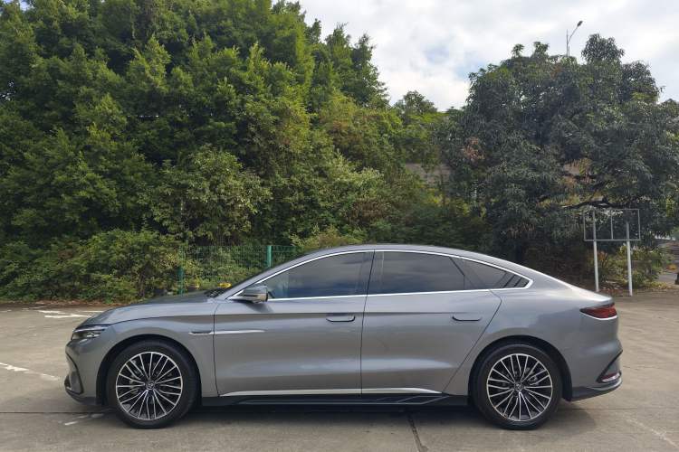 Used BYD Han 2023 EV Champion Edition 506KM Front-Wheel-Drive Premium Model
