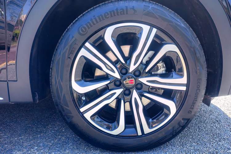 Used Hongqi HS7 2023 2.0T Automatic All-Wheel Drive Flagship Edition 7 Seats Exterior 7