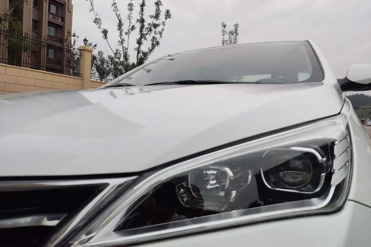 Used CHANGAN Eado DT 2019 1.6L Automatic Smart Enjoyment Model China VI Standard Exterior 5