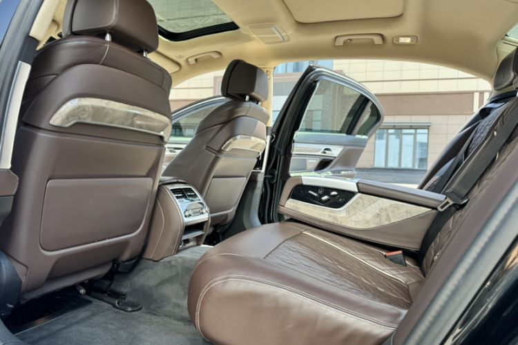 Used BMW 7 Series 2021 740Li Leading Edition Luxury Package Interior 6