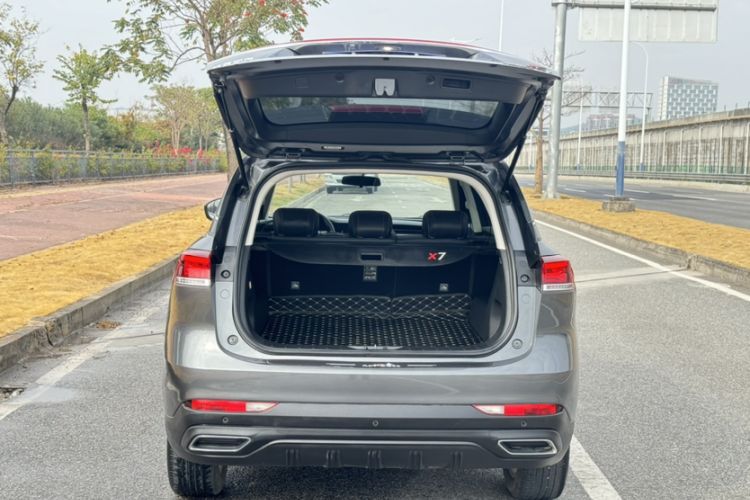 Used CHANGAN OSHAN X7 PLUS 2022 1.5T Blue Whale Edition Automatic ZhiZun Model
