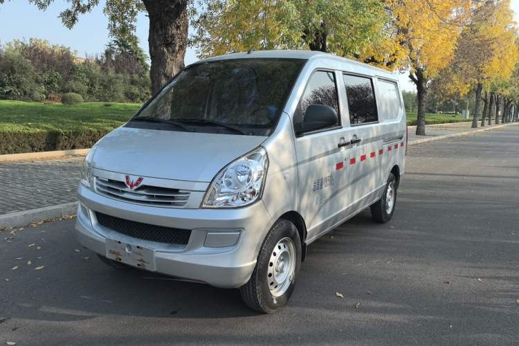 Used Wuling Rongguang S 2021 1.2L Base Model Window-Sealed 5-Seat LSI Car