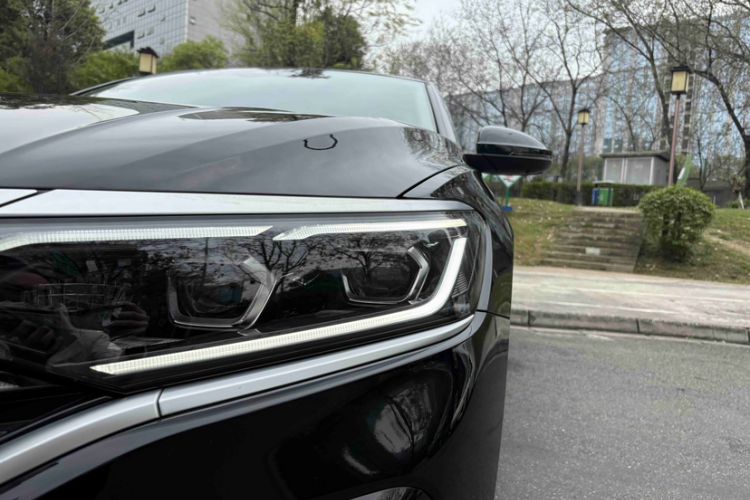 Used Volkswagen Passat 2024 380TSI Luxury Edition
