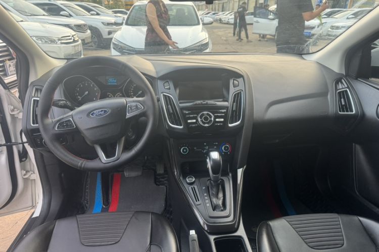 Used Ford Focus 2018 Hatchback Classic 1.6L Automatic Trendy SmartDrive Edition