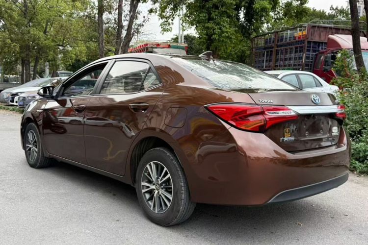 Used Toyota Levin 2016 Dual-Engine 1.8H GS E-CVT Elite Model with Sunroof
