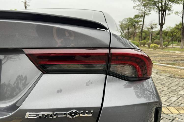 Used GAC Trumpchi EMPOW 2021 270T DCT J16 Version