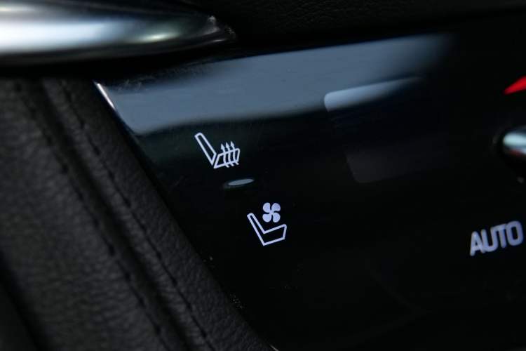 Used Cadillac XT5 2021 28T Four-Wheel Drive Leading Sport Model
