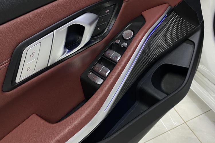 Used BMW 3 Series 2022 320Li M Sport Package Interior 12