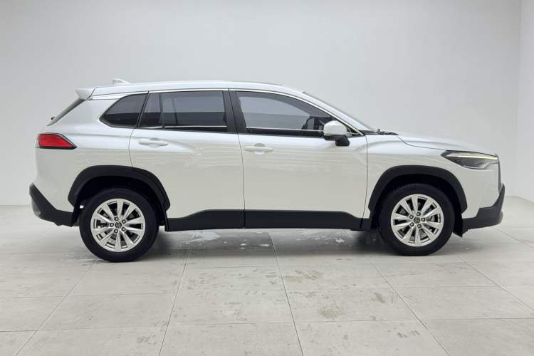 Used Toyota Corolla Cross 2022 2.0L Deluxe Edition Exterior 9