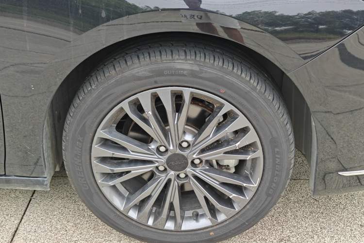 Used Dongfeng Aeolus Yixuan MAX 2021 1.5T Ultra-Stylish Trendsetter Edition