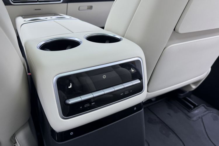 Used Li Auto L9 2022 Max model