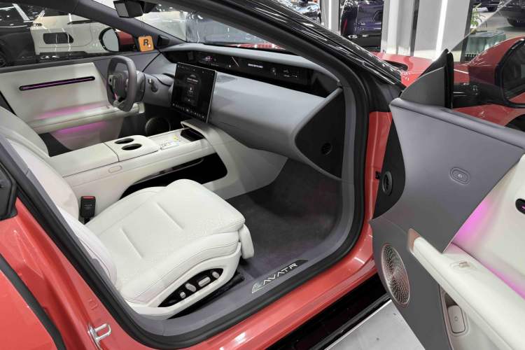 Used Avatr 06 2025 Pro Range-Extended Edition