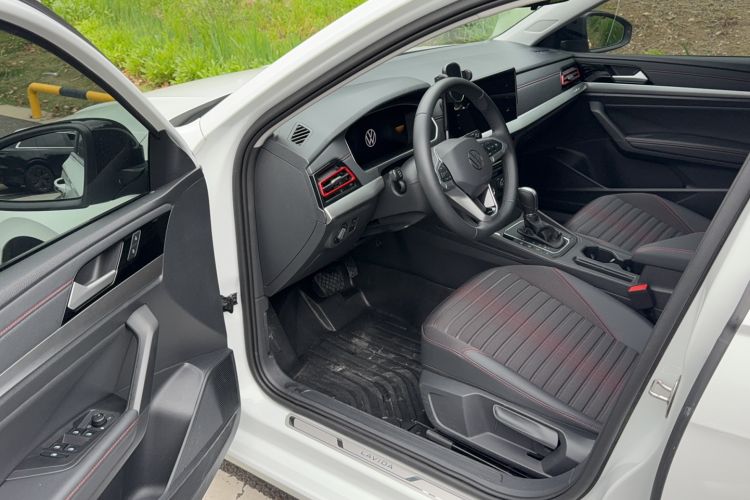 Used Volkswagen Lavida 2024 300TSI DSG Starry Sky Deluxe Edition Driver Seat