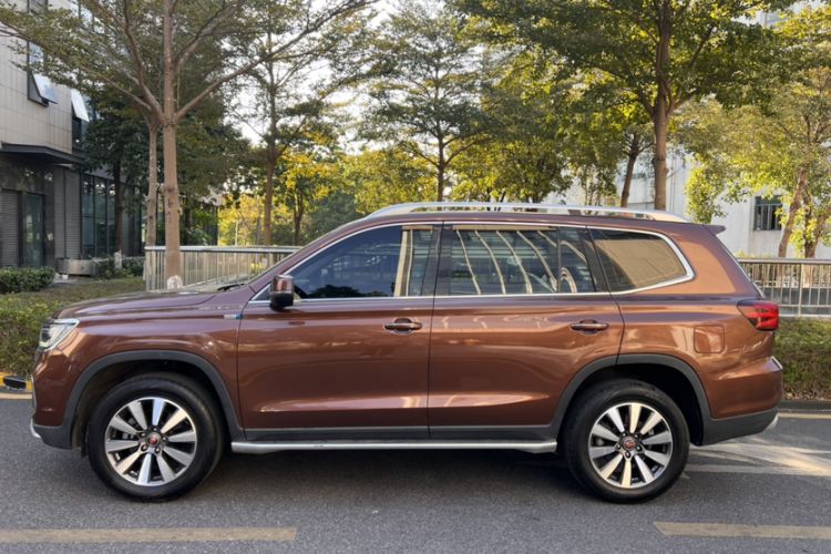 Used Roewe RX8 2018 30T Smart Connectivity Two-Wheel Drive Flagship Edition